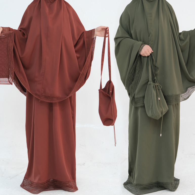 Women Bags In Dubai - ชุดมุสลิม 4 ชิ้น สำหรับผู้หญิง ประกอบด้วยกระโปรง ผ้าคลุมศีรษะ