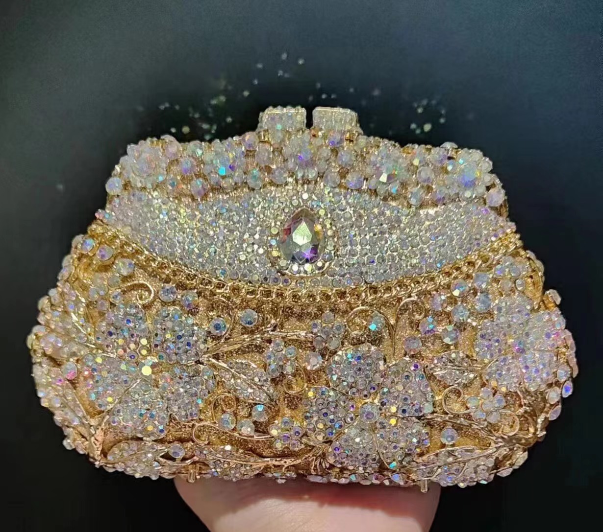 Women Bags Gold - กระเป๋าคลัทช์งานเลี้ยงกลางคืน ประดับคริสตัล ดอกไม้โลหะสีทอง สำหรับผู้หญิง กระเป๋าถืองานแต่งงาน งานพรอม