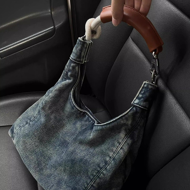 Women Bags In Trend - กระเป๋าถือสะพายไหล่ผู้หญิงอเนกประสงค์ ดีไซน์ใหม่สุดฮิต ปี 2026 กระเป๋าโท้ทแฟชั่นสตรีทเทรนด์ ผ้าเดนิม
