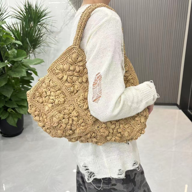 กระเป๋าถือสานลายดอกไม้แบบโปร่ง - Women Bags In Trend บทวิจารณ์และราคา
