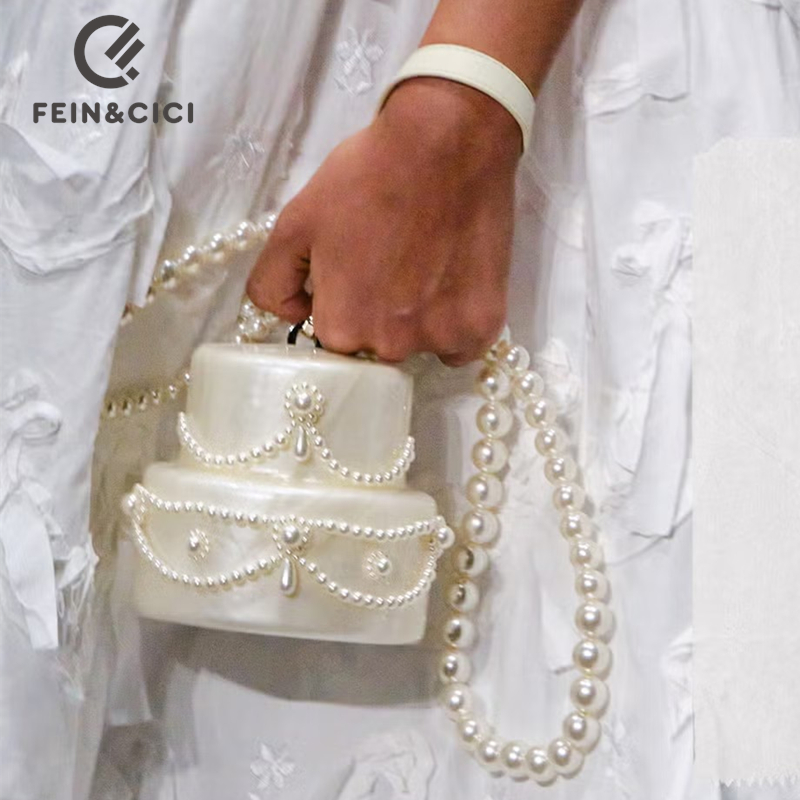 เค้กรูปร่างกระเป๋าคลัทช์อะคริล - Evening Bag Beaded บทวิจารณ์และราคา