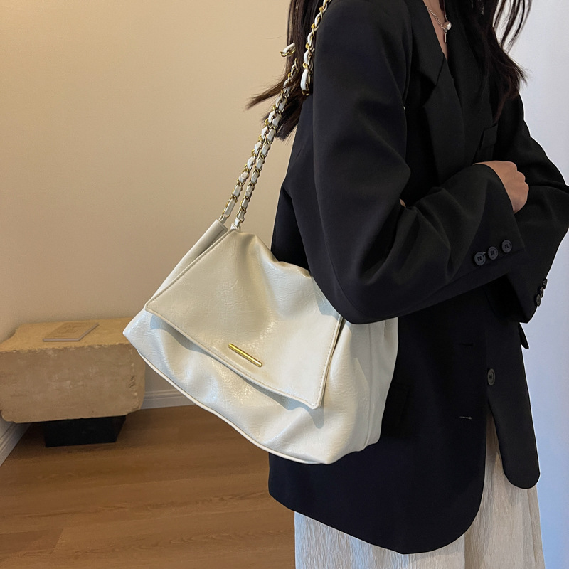 กระเป๋าสะพายทรงโท้ทขนาดใหญ่สไต - Women'S Kipling Bags บทวิจารณ์และราคา
