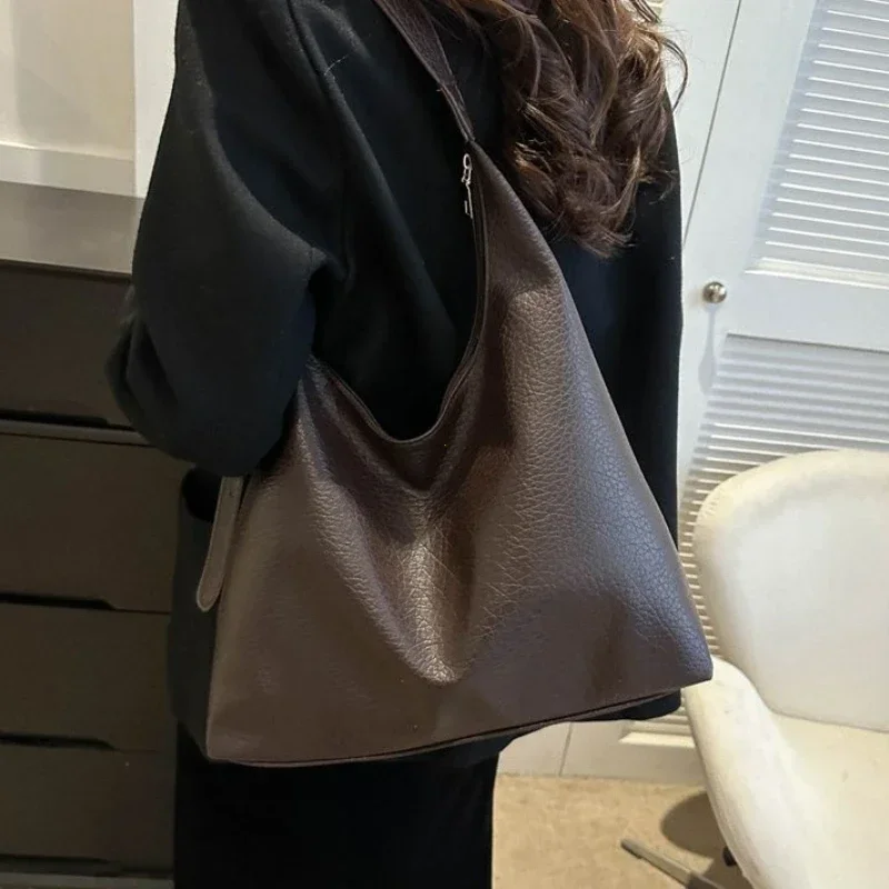 แฟชั่นกระเป๋าหนังสําหรับผู้หญิ - Women Bags In Trend บทวิจารณ์และราคา