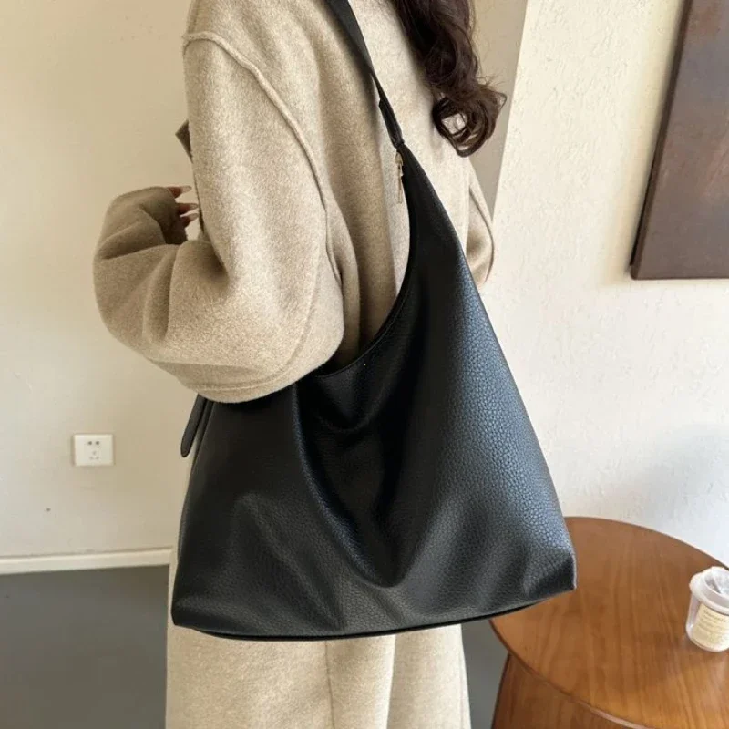 แฟชั่นกระเป๋าหนังสําหรับผู้หญิ - Women Bags In Trend บทวิจารณ์และราคา