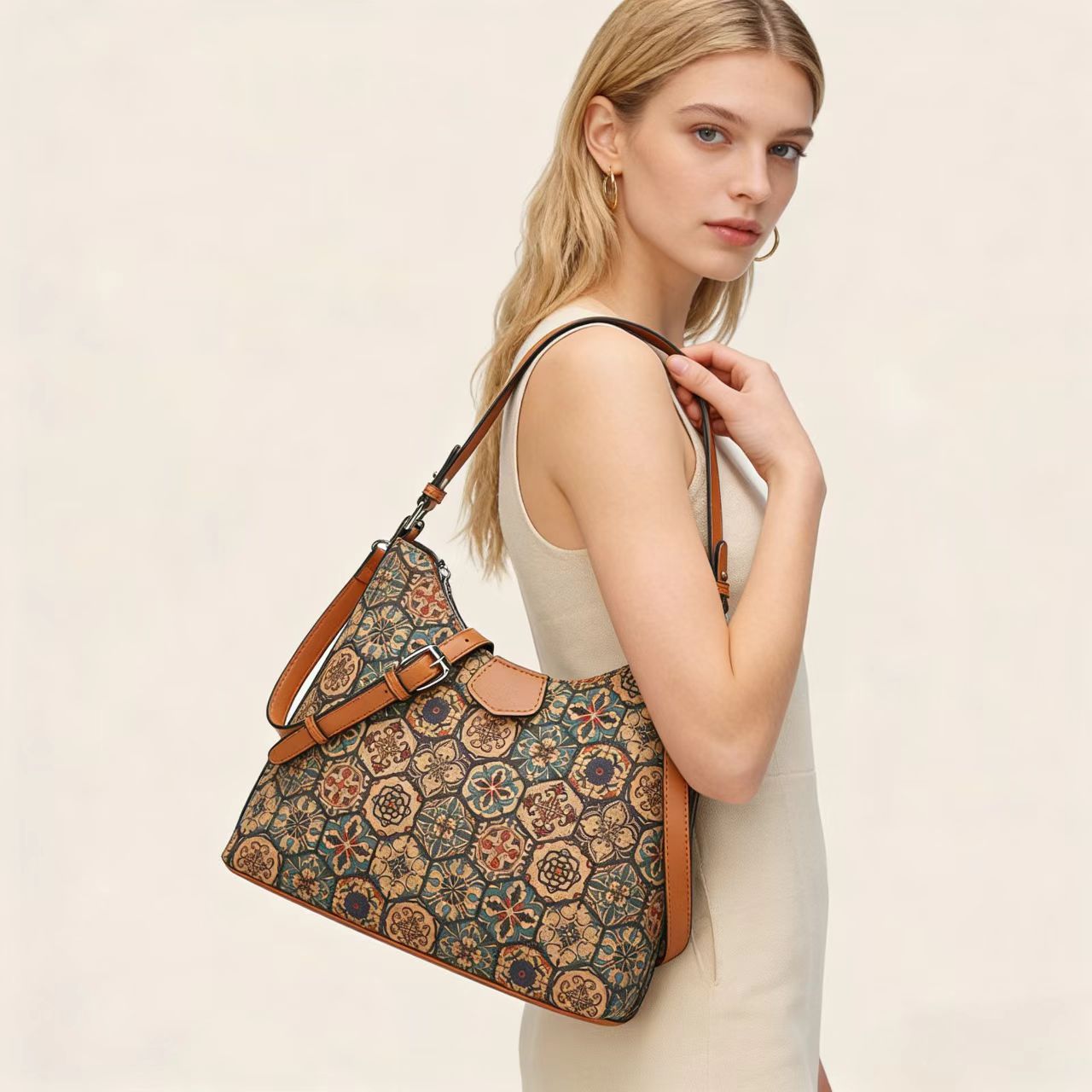 กระเป๋าถือคอร์กลายพิมพ์หลายลาย - Women'S Kipling Bags บทวิจารณ์และราคา